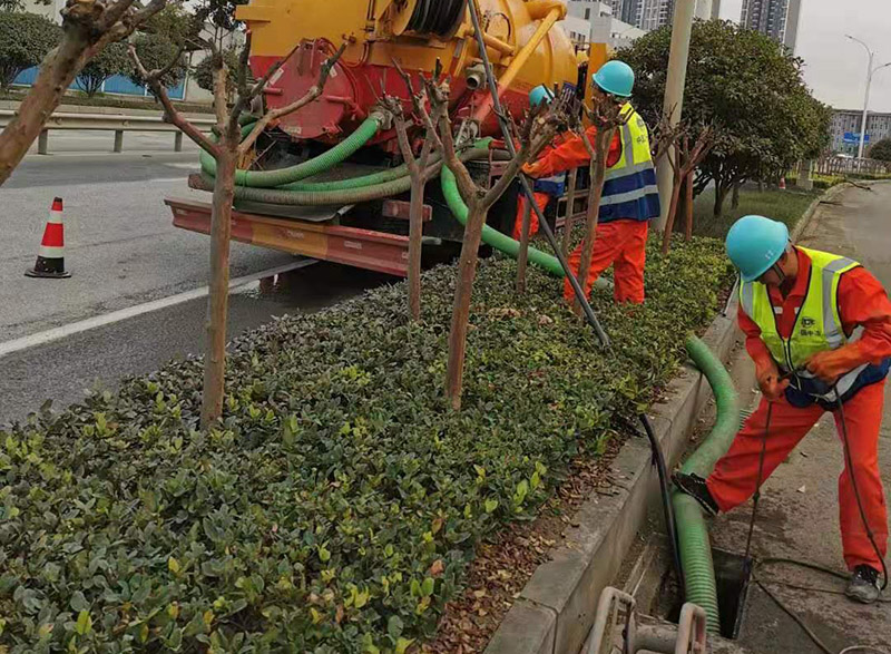 陆川市政管道清淤